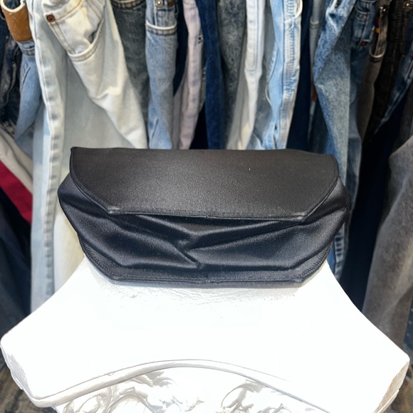 Vintage 80s satin trapezoid bag - Picture 5 of 5